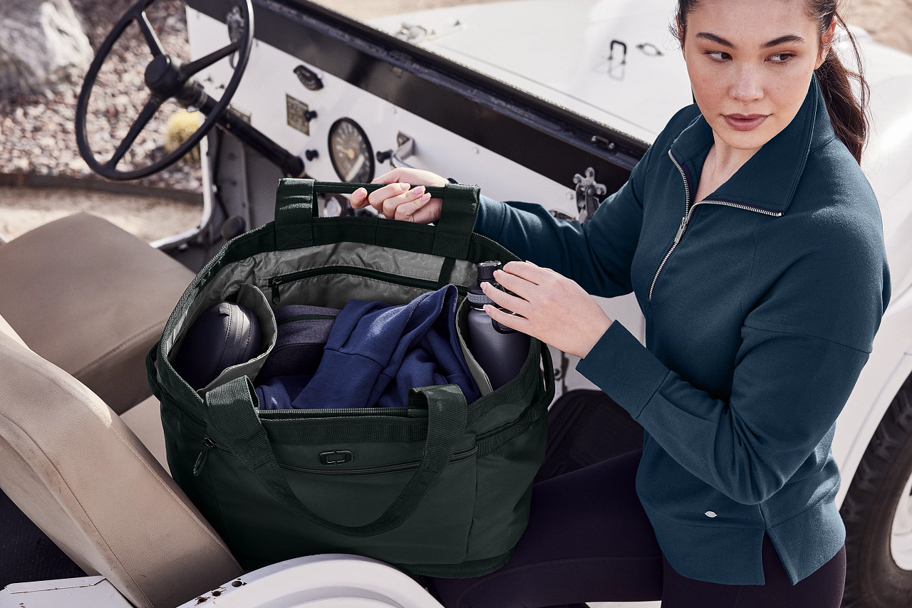 94002_FA25_Catalog_OG_011_Editorial_Product